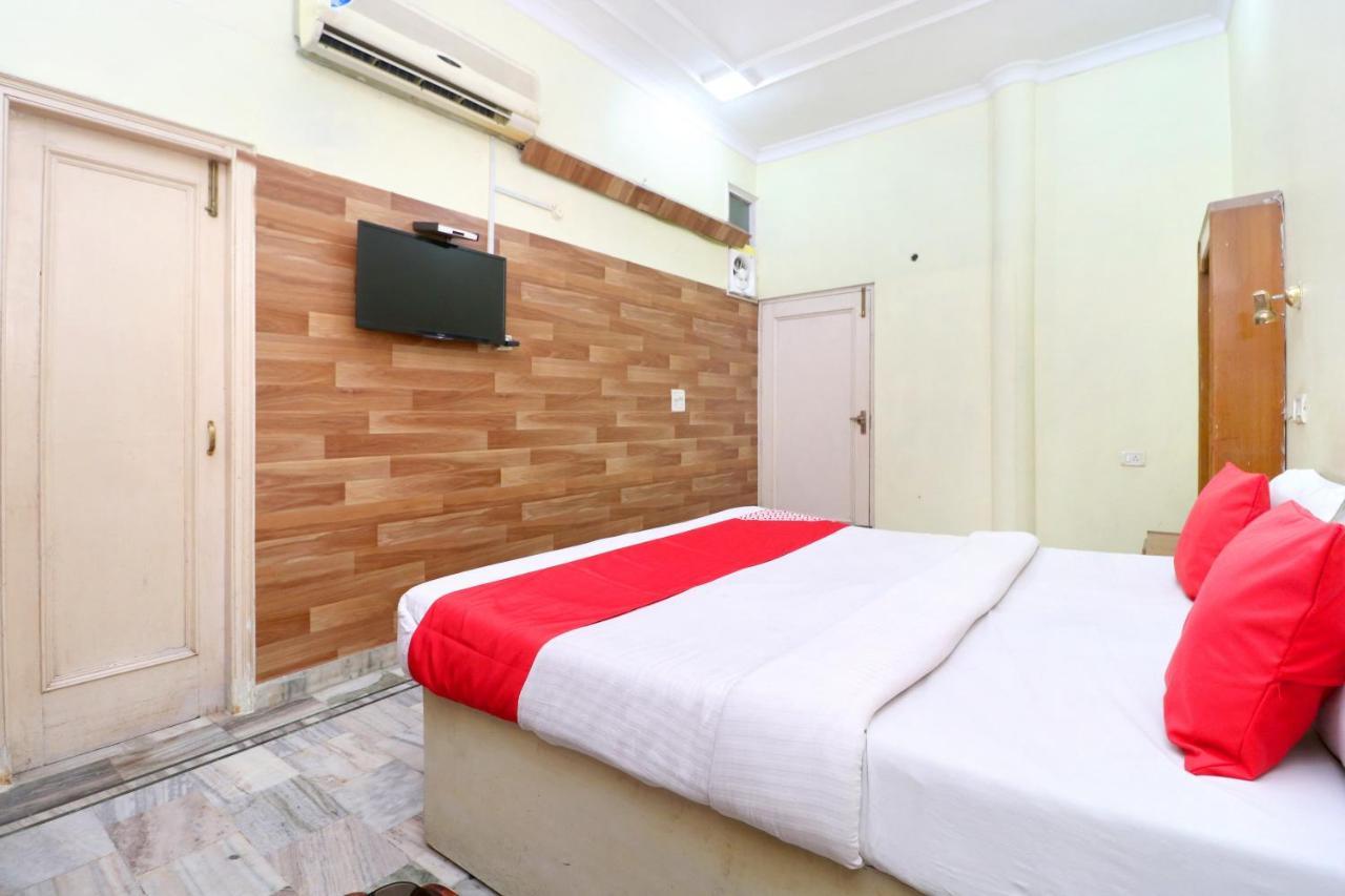 Oyo 24073 Hotel Hari Darshan Amritsar Bagian luar foto